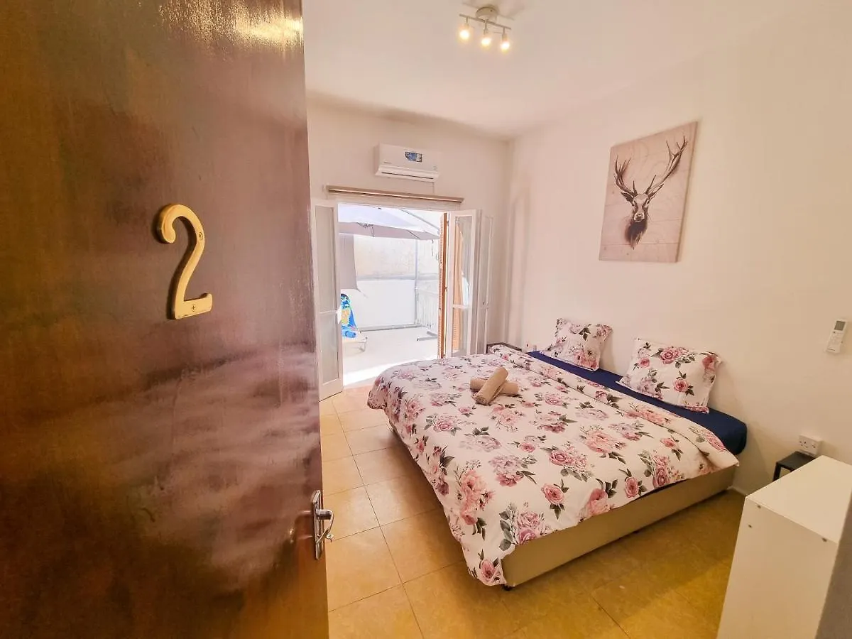 Δωμάτια σε οικογενειακή κατοικία Citycenter Rooms Next To The Beach Λάρνακα