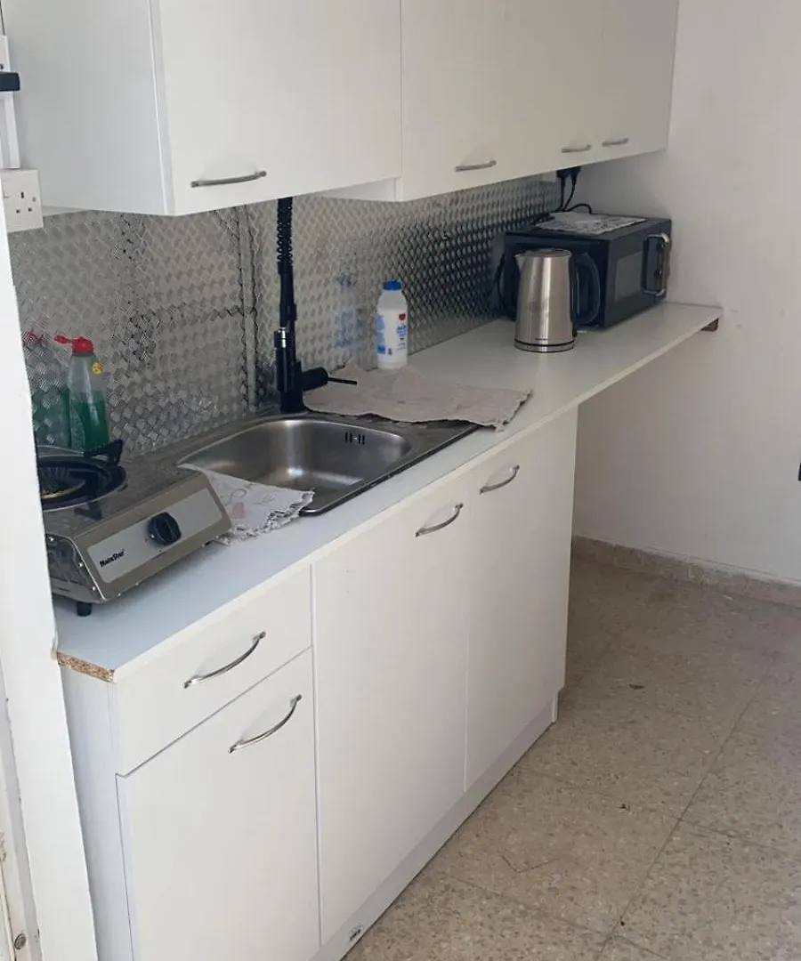 Citycenter Rooms Next To The Beach Λάρνακα